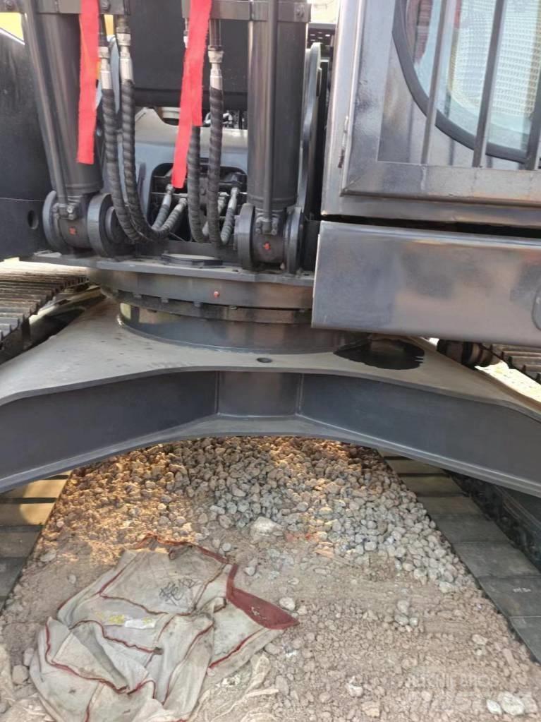 Volvo EC 140 حفارات زحافة