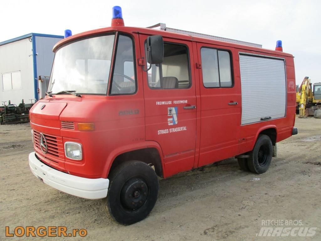 Mercedes-Benz 608 D شاحنات ذات هيكل صندوقي