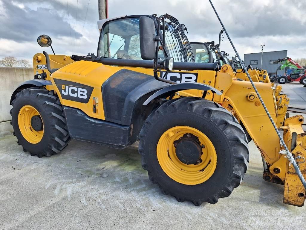 JCB 535-95 معدات مناولة لأغراض الزراعة