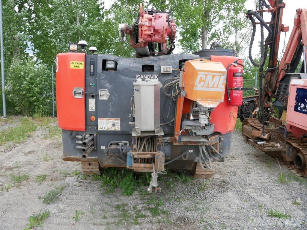 Sandvik DC 400 RI معدات الثقب السطحي