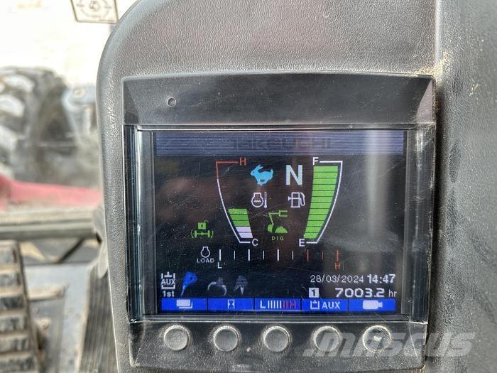 Takeuchi TB295W حفارات بعجل