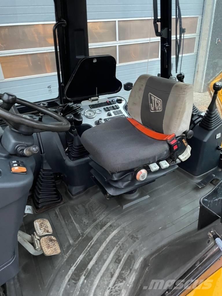 JCB 2CX لوادر ذات جرافات عكسية
