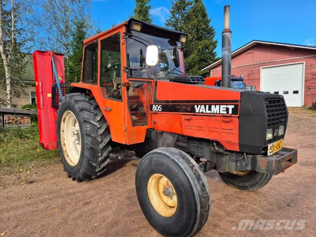 Valmet 805 الجرارات