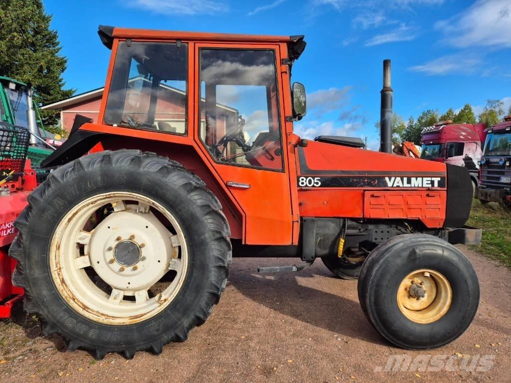 Valmet 805 الجرارات