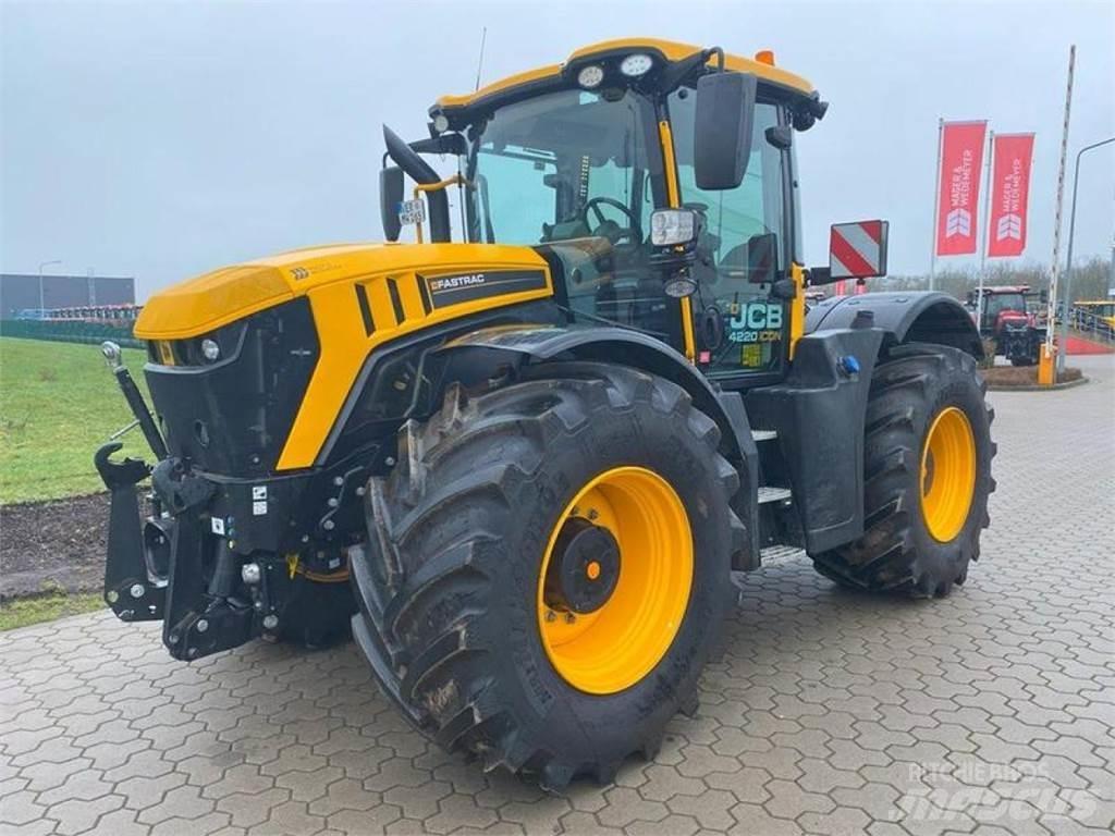 JCB 4220 ICON الجرارات