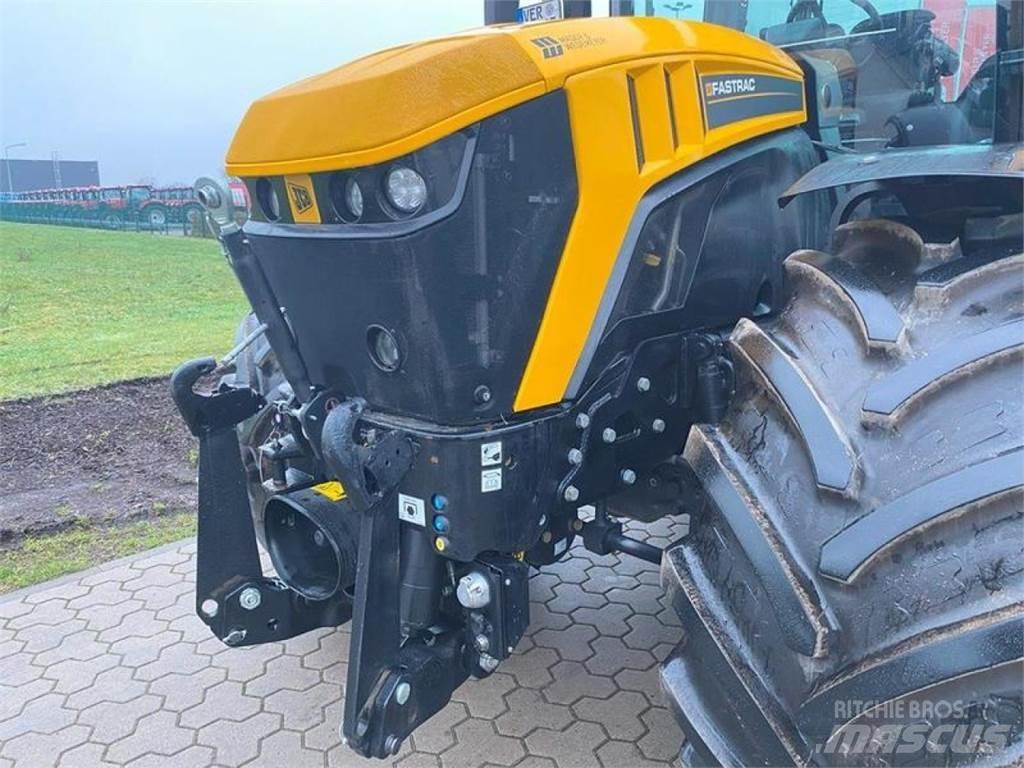JCB 4220 ICON الجرارات