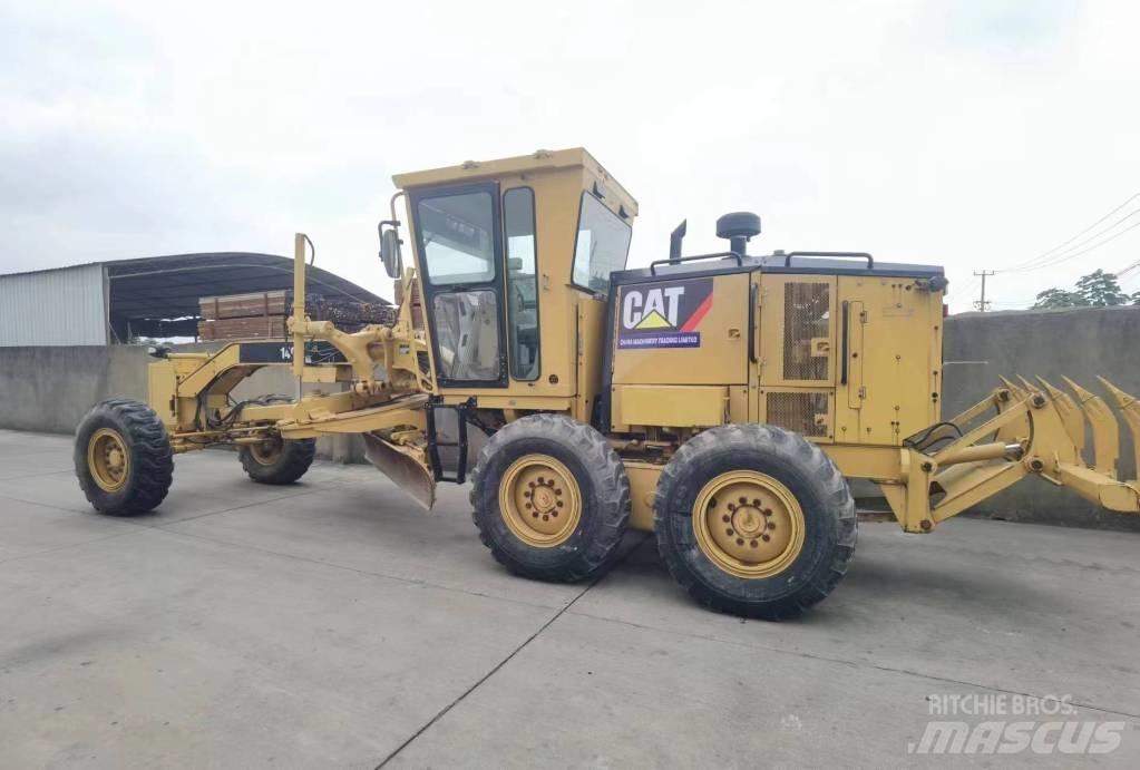 CAT 140 K معدات تمهيد الطرق