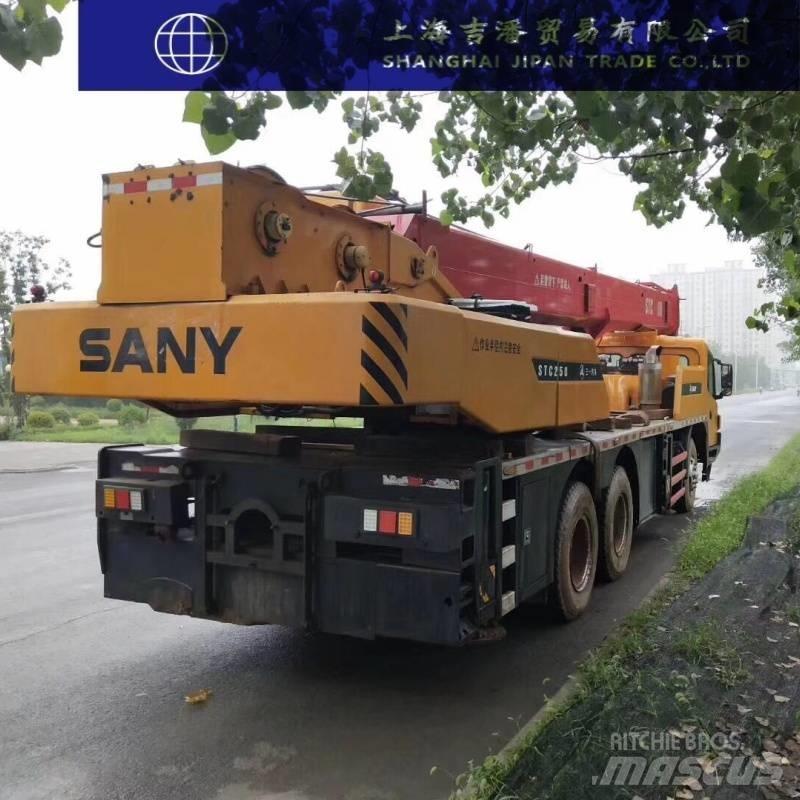Sany STC 250 رافعات صالحة لكل أنواع الطرق