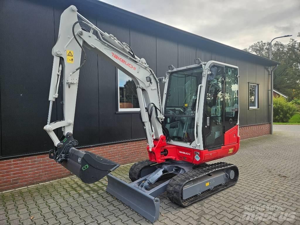 Takeuchi TB 230 حفارات صغيرة أقل من 7 طن (حفارات صغيرة)