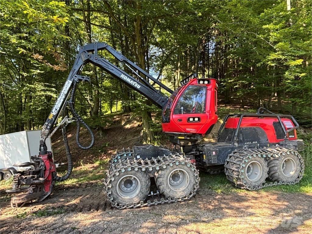 Komatsu 931 XC حصادات