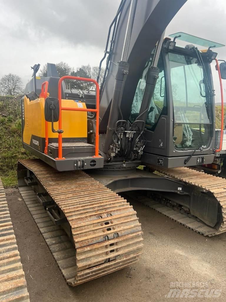 Volvo EC 140 EL حفارات زحافة