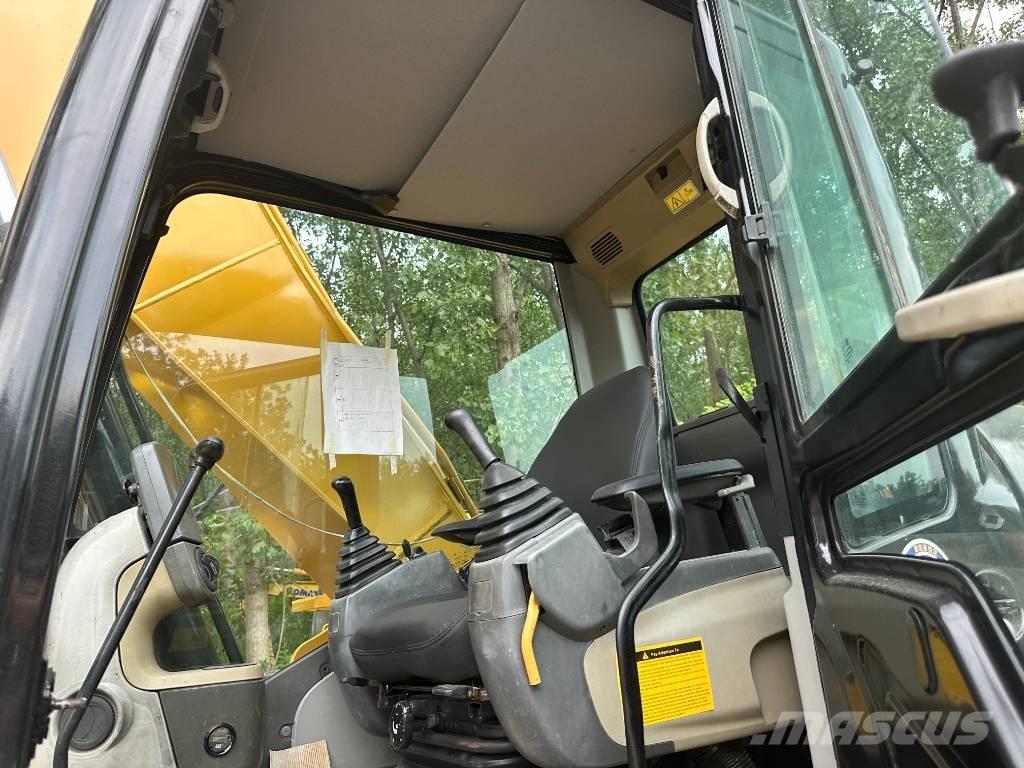 CAT 320D حفارات زحافة