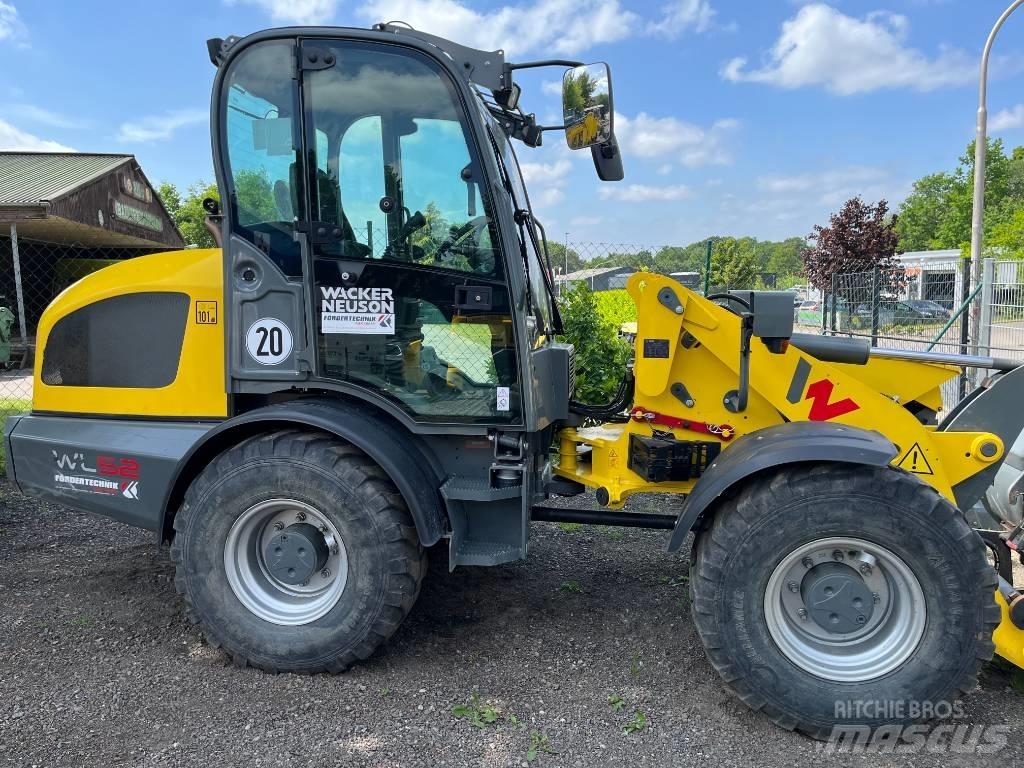 Wacker Neuson WL 52 لوادر بعجل