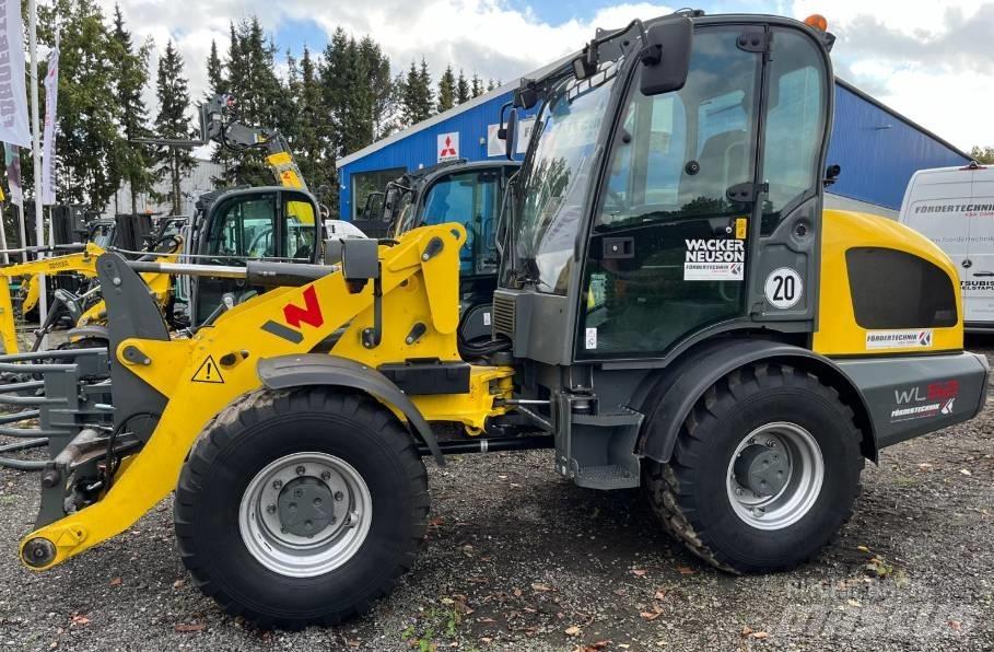 Wacker Neuson WL 52 لوادر بعجل