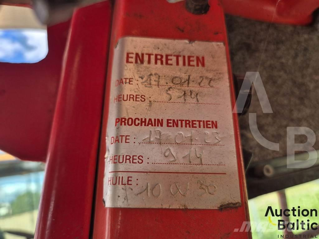 Gehl 1640 لوادر انزلاقية التوجيه