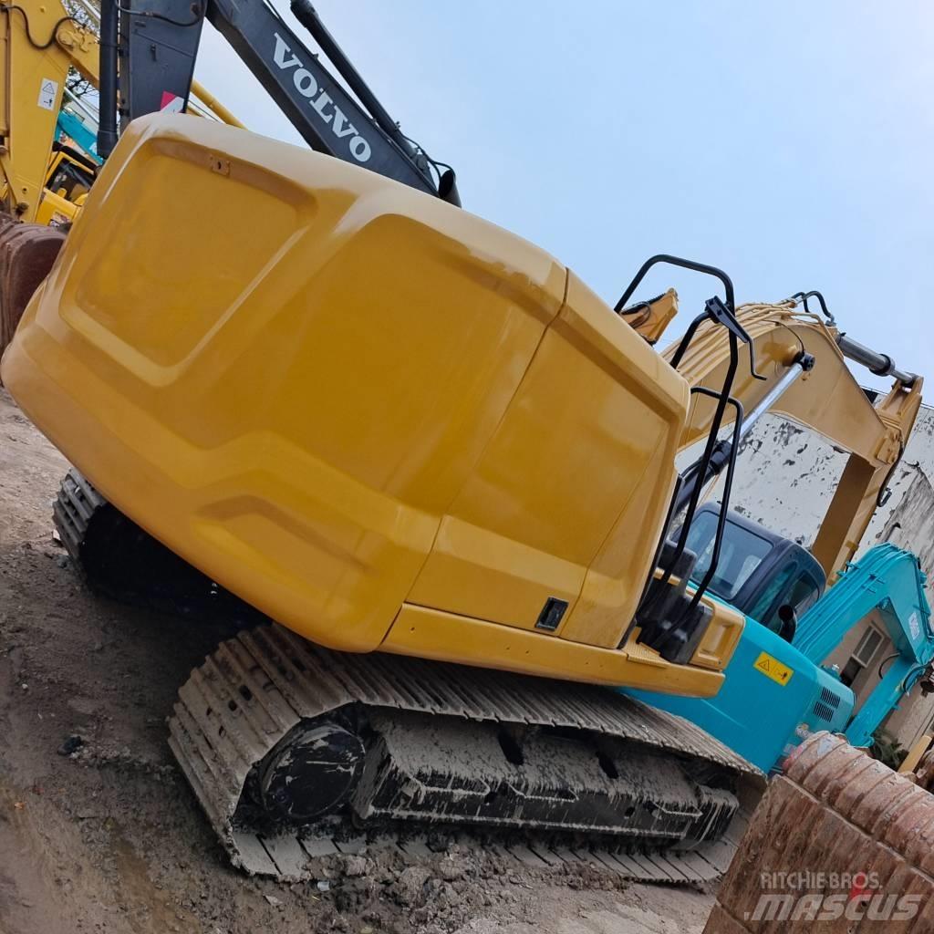 CAT 320 GC حفارات زحافة