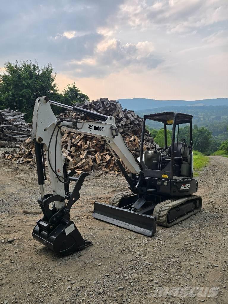 Bobcat E 32 حفارات صغيرة أقل من 7 طن (حفارات صغيرة)