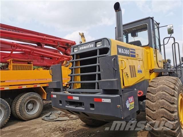 Komatsu WA380 لوادر بعجل