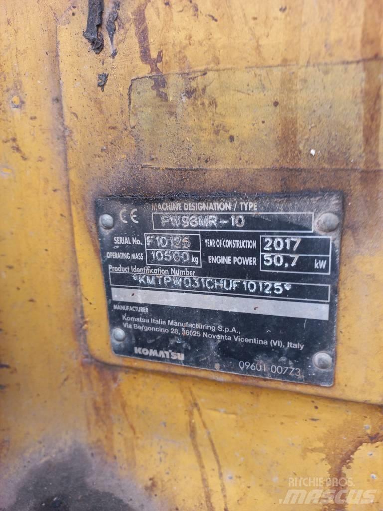 Komatsu PW 98 MR حفارات بعجل
