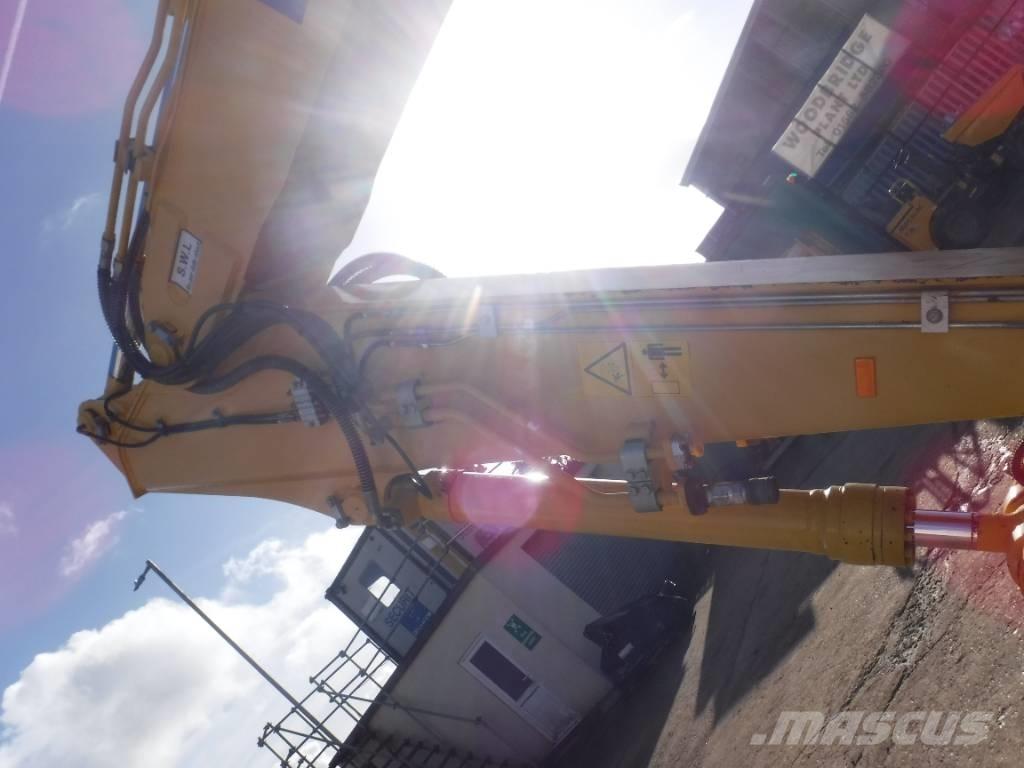 Komatsu PW 160-11 حفارات بعجل