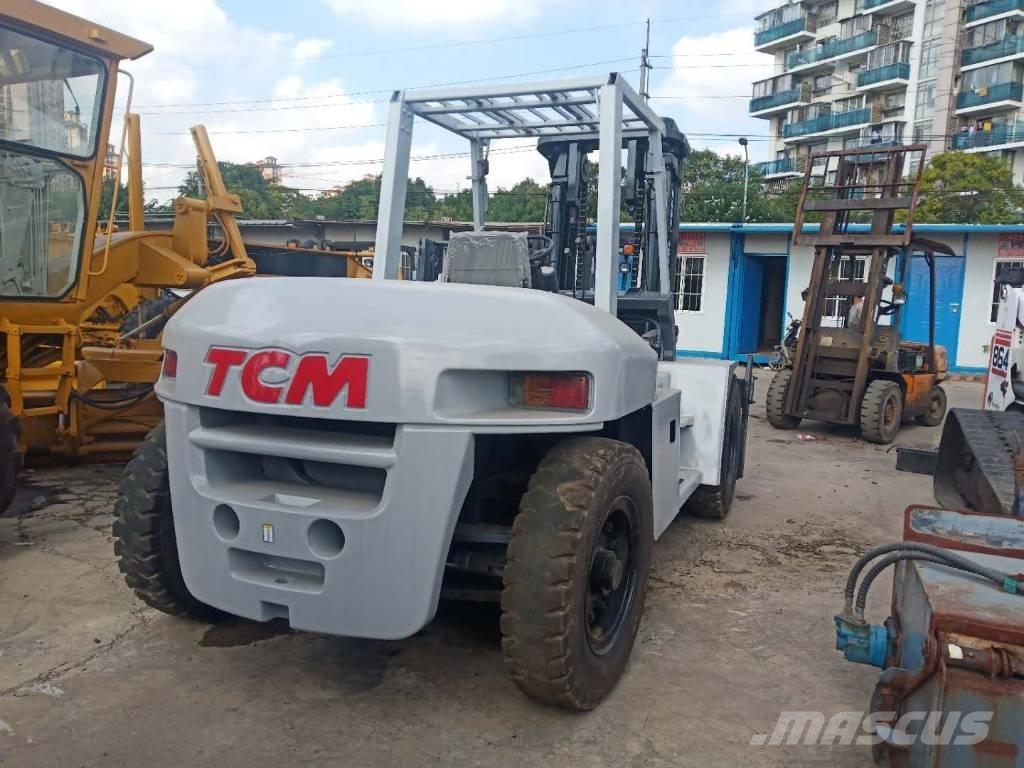 TCM FD 100 شاحنات الديزل