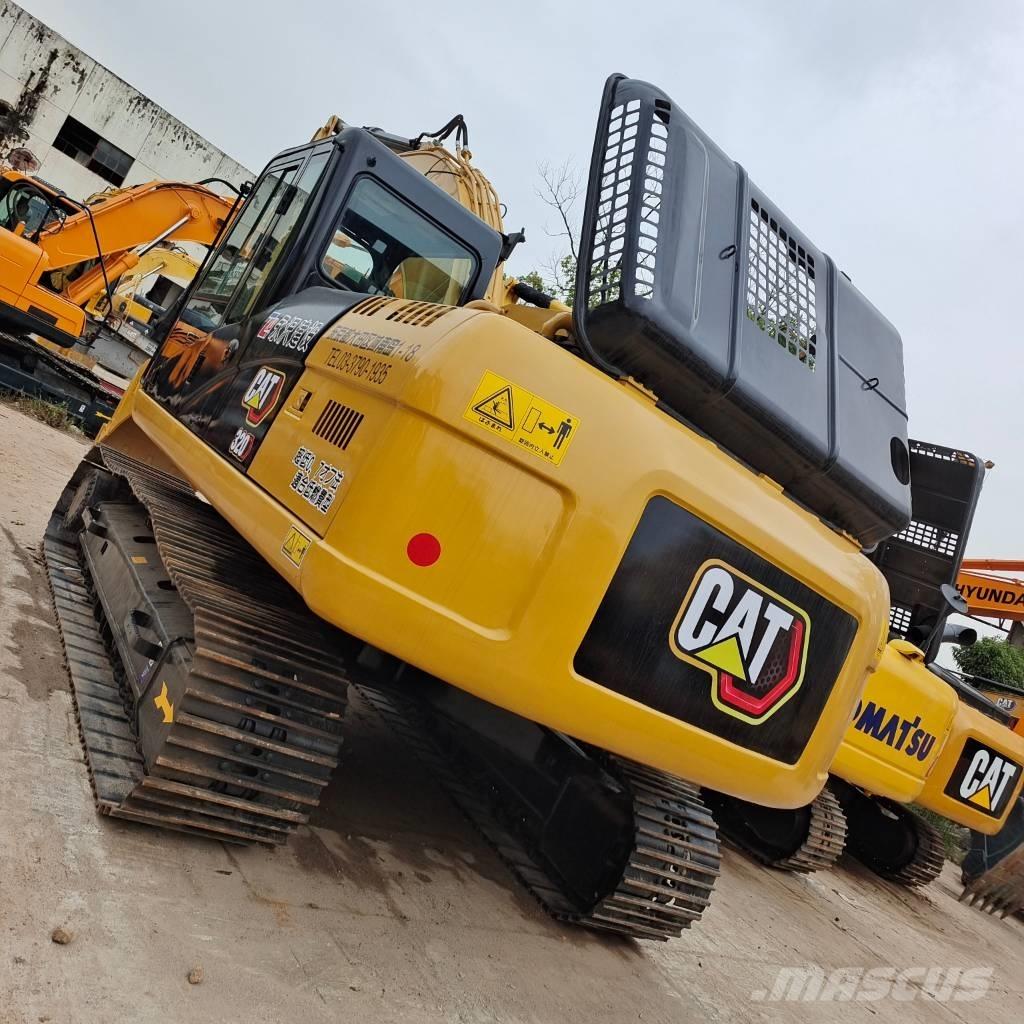 CAT 320 D حفارات زحافة