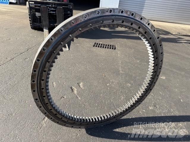 Volvo EW 140 BEARING أجهزة نقل