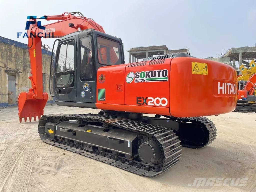 Hitachi EX 200 حفارات زحافة