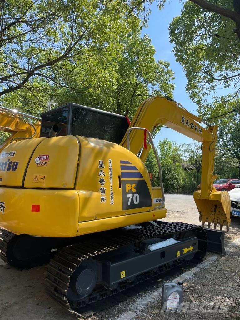 Komatsu PC70-8 حفارات وسط 7 طن - 12 طن