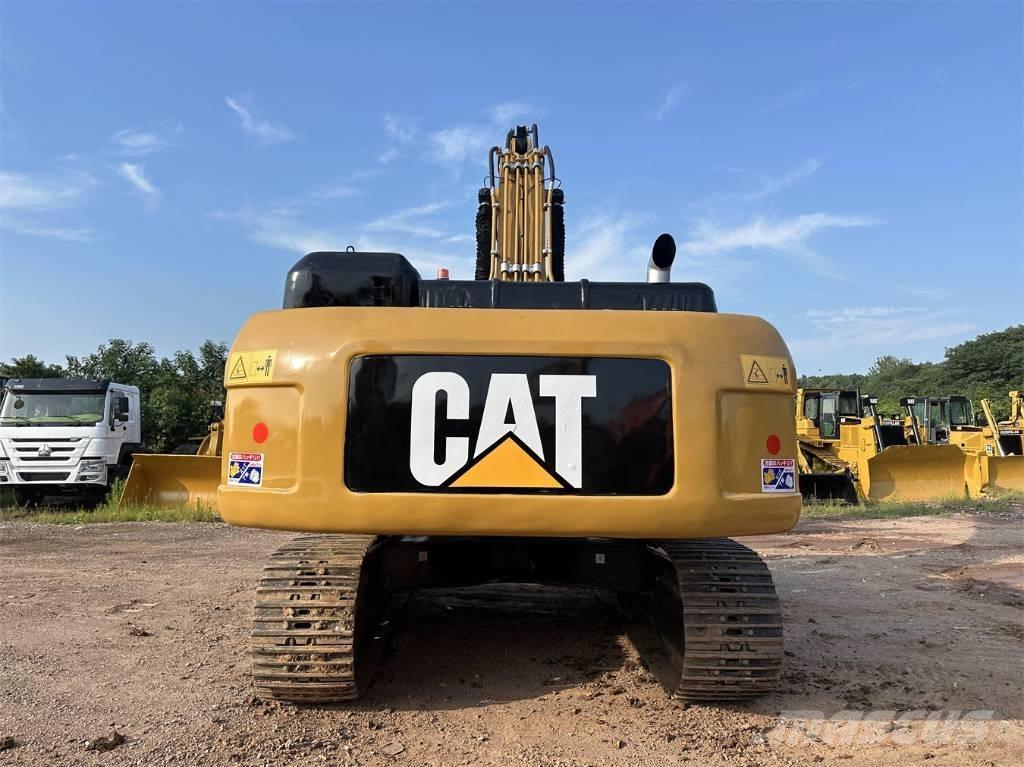 CAT 330D2L حفارات زحافة