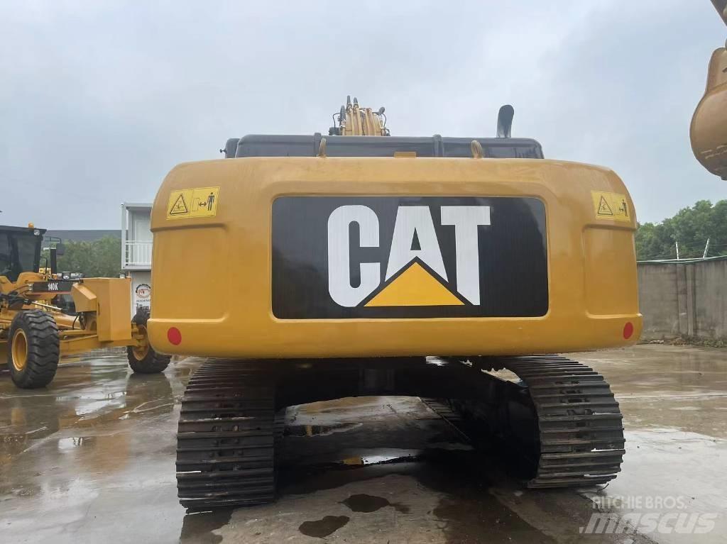 CAT 329 D L حفارات زحافة
