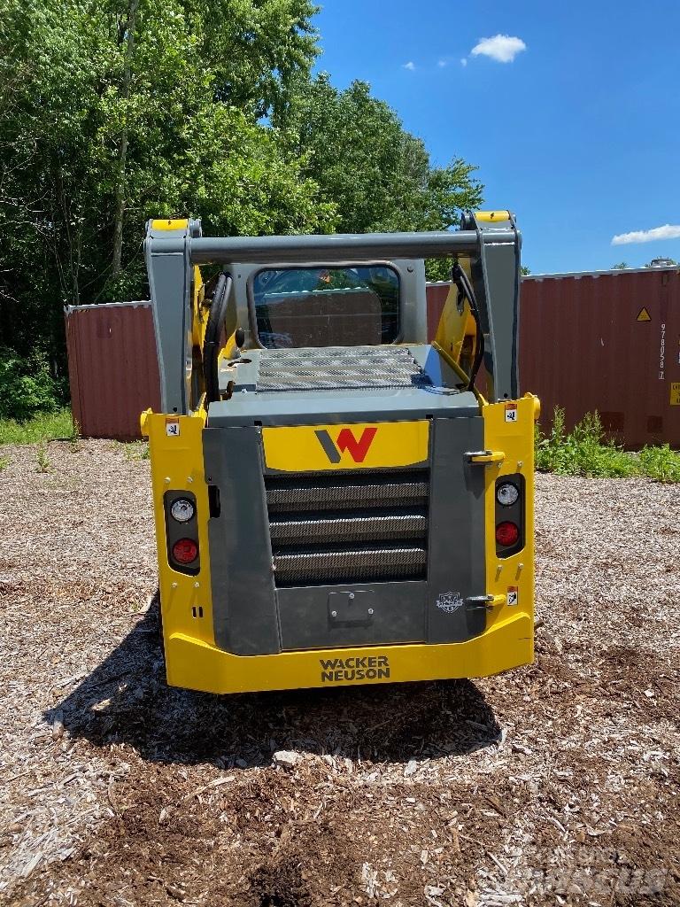 Wacker Neuson SW21 لوادر انزلاقية التوجيه