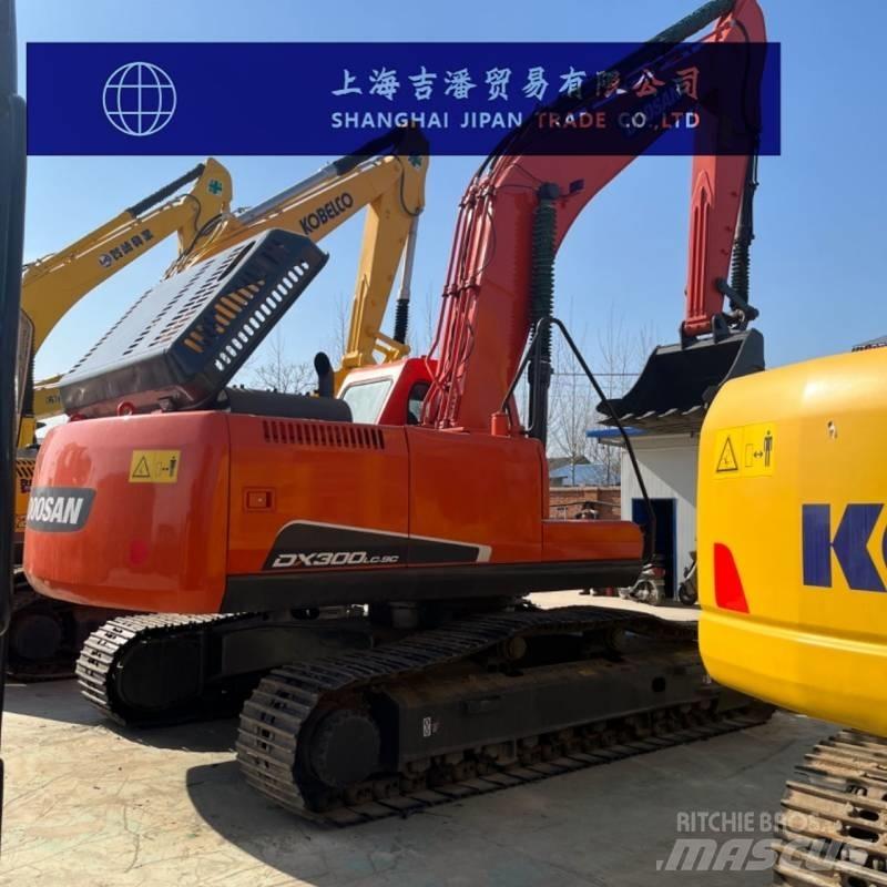 Doosan DX 300 حفارات زحافة