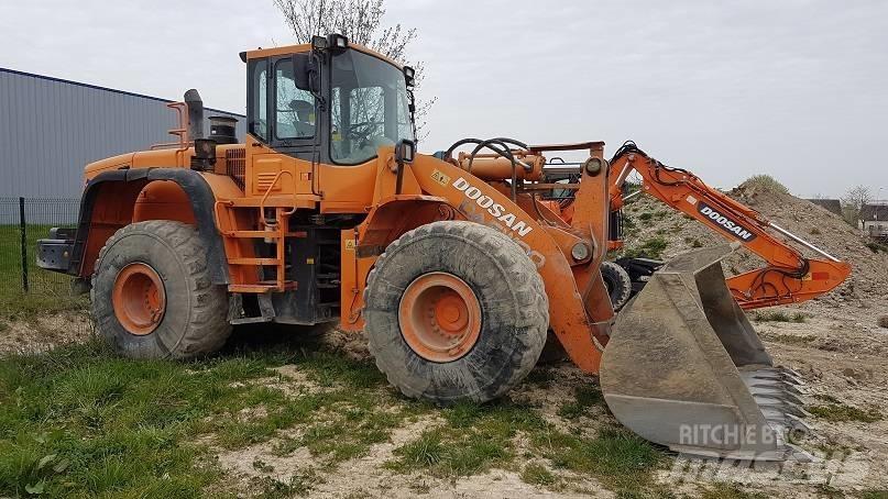 Doosan DL400 لوادر بعجل