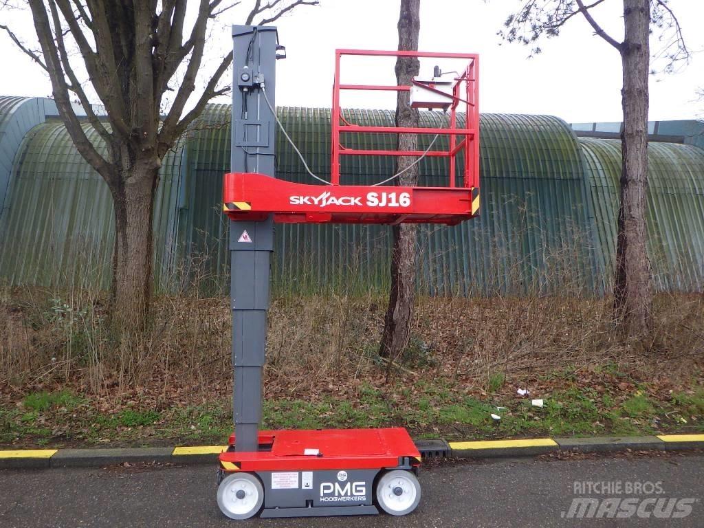 SkyJack SJ16 رافعات السارية الرأسية