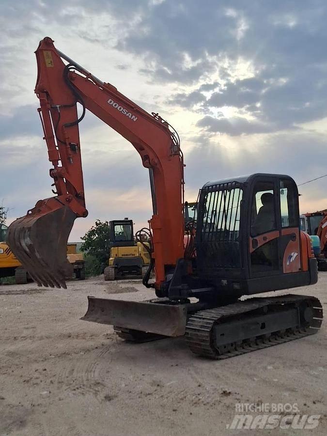 Doosan SOLAR 75V حفارات خاصة