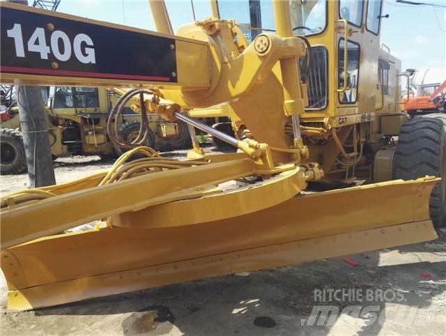 CAT 140 G معدات تمهيد الطرق