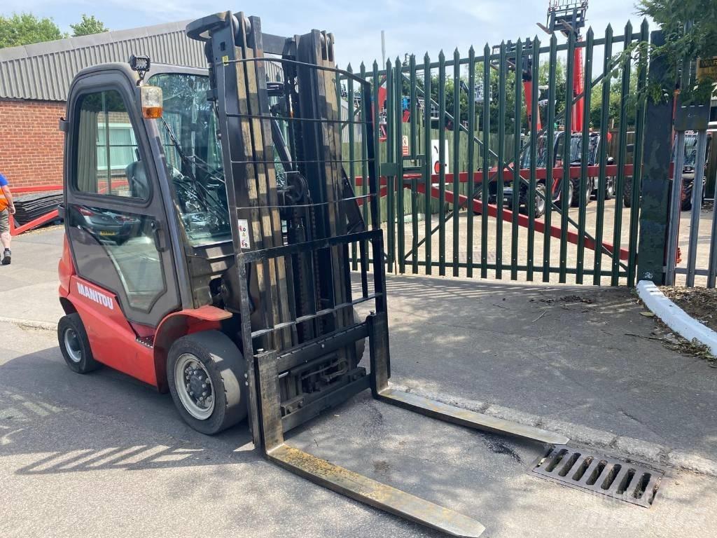 Manitou Mi25D شاحنات الديزل