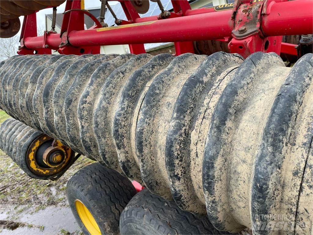 Väderstad CR 820 ماكينات زراعية أخرى