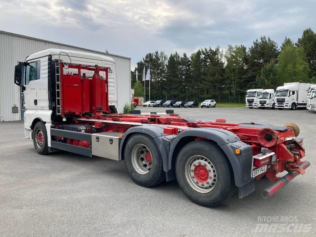 MAN TGX 26.500 6X2 شاحنات الرافعات الخطافية
