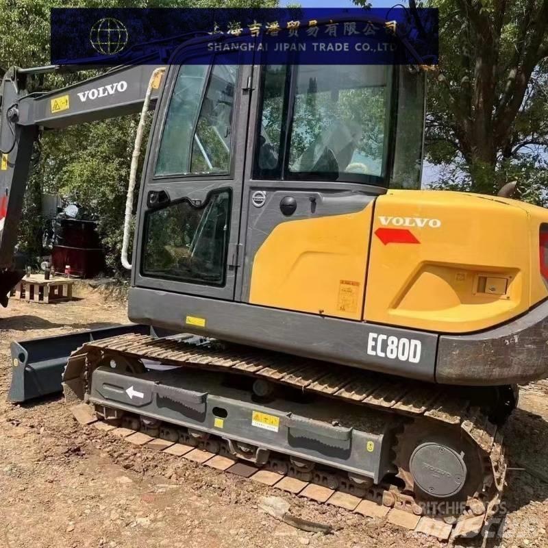 Volvo EC 80D حفارات زحافة
