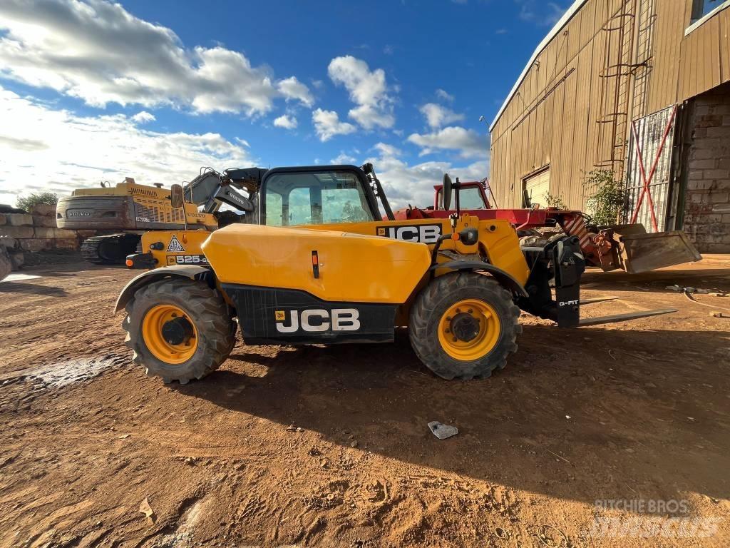JCB 525-60 Agri plus مناولات متداخلة
