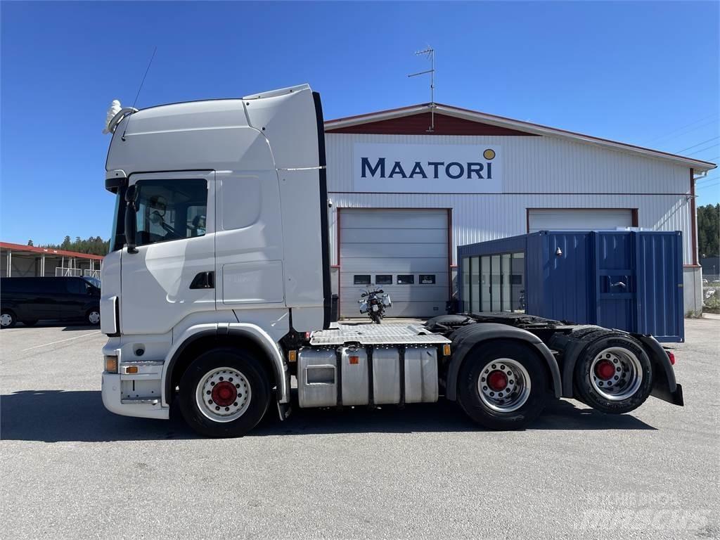Scania R560 6x2 وحدات الجر