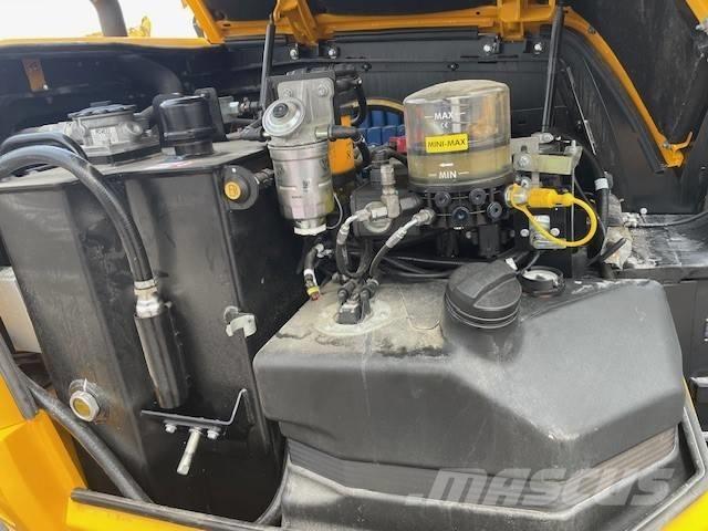 JCB 86 C-2 حفارات وسط 7 طن - 12 طن