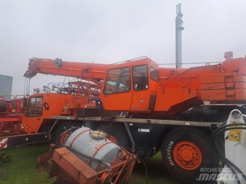 Tadano Faun RTF 40-3 رافعات الطرق الوعرة