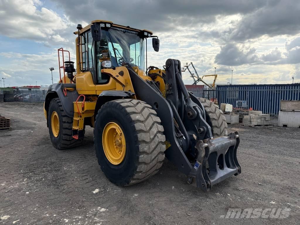Volvo L 110 H لوادر بعجل