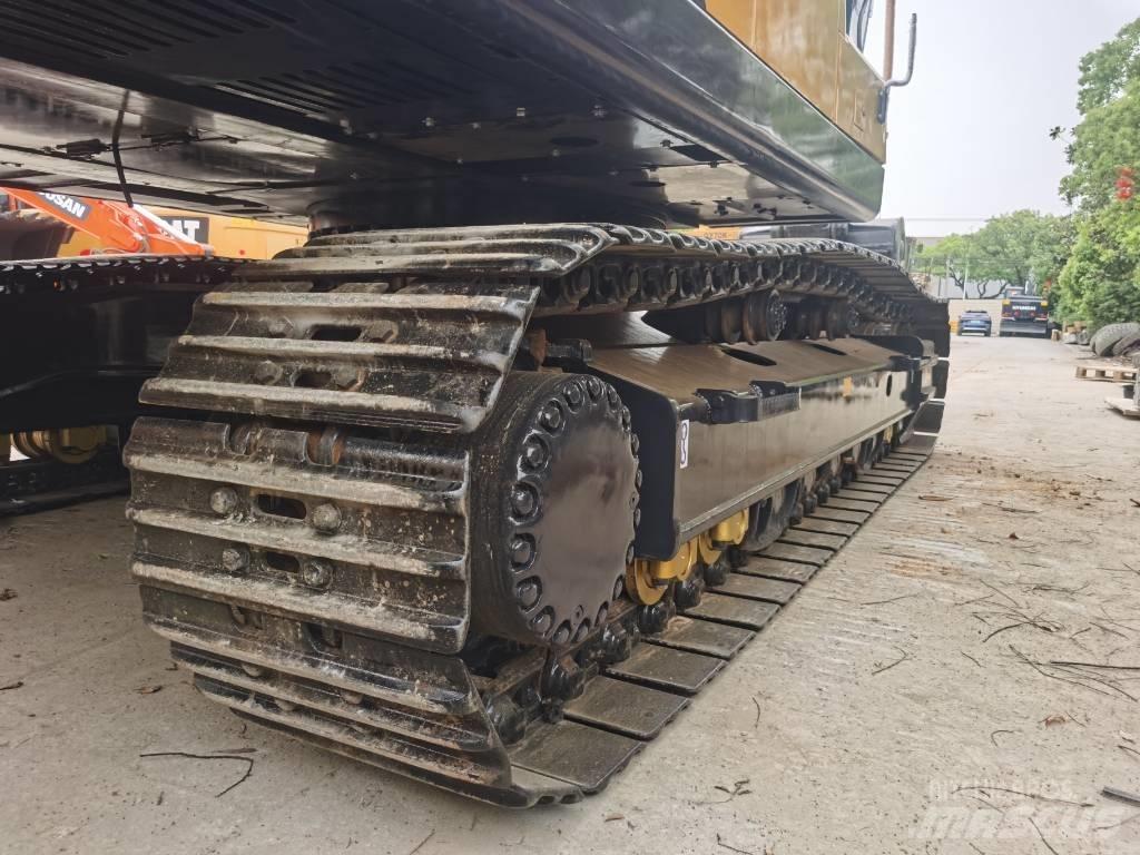 Volvo EC 380 D L حفارات زحافة