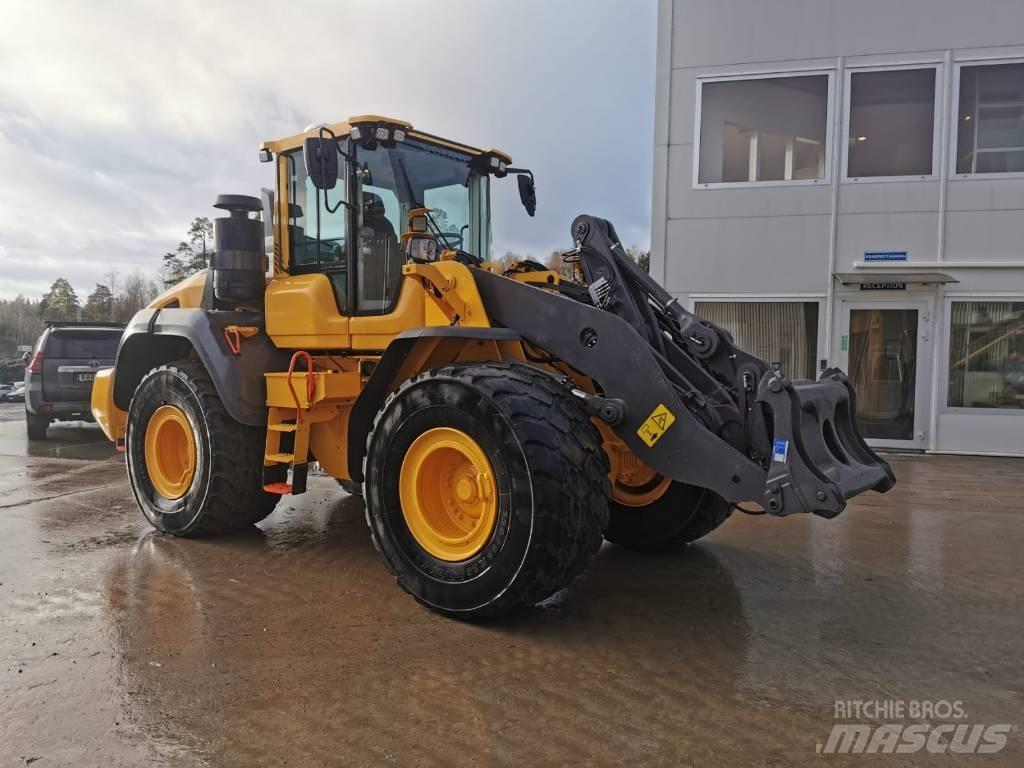 Volvo L120H لوادر بعجل