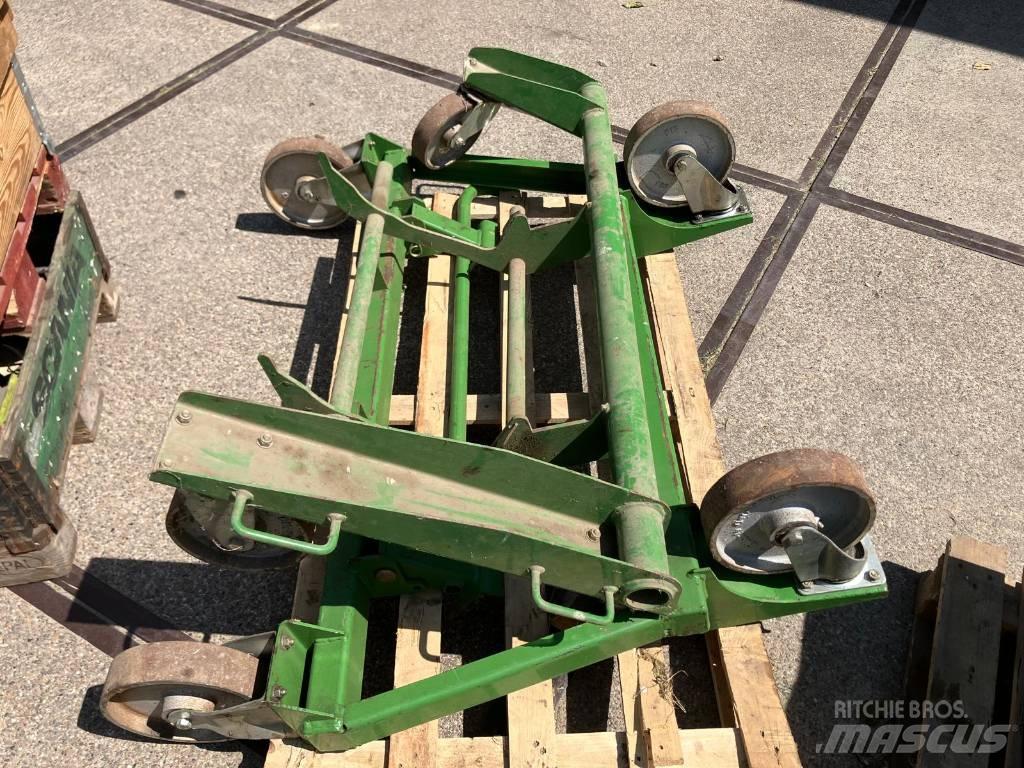 Krone Big X 500 علافات ذاتية الدفع