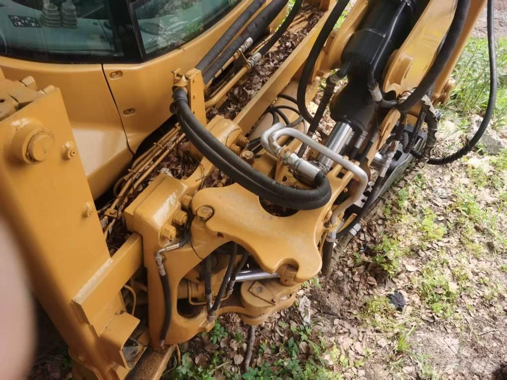 JCB 4 CX لوادر ذات جرافات عكسية